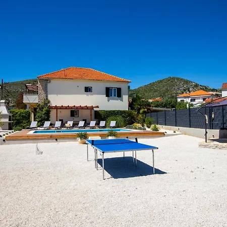 Laura-villa La Dolce Lägenhet *