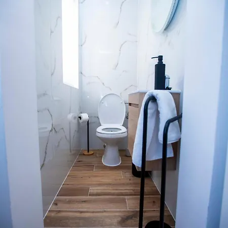 Laura-villa La Dolce *