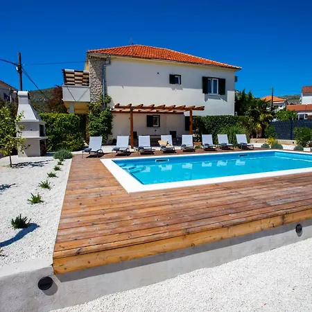 Laura-villa La Dolce * Trogir