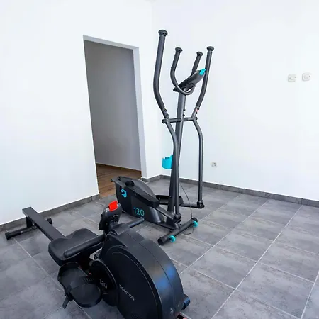 Laura-villa La Dolce