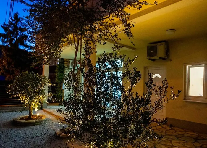 Laura-villa La Dolce Apartamento Trogir