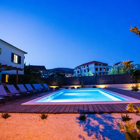 Apartment Laura-villa La Dolce Trogir