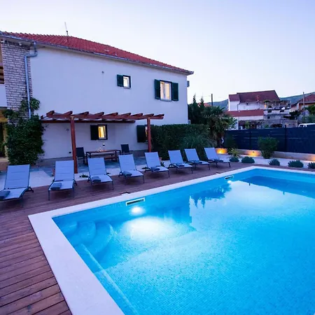 Laura-villa La Dolce Apartment