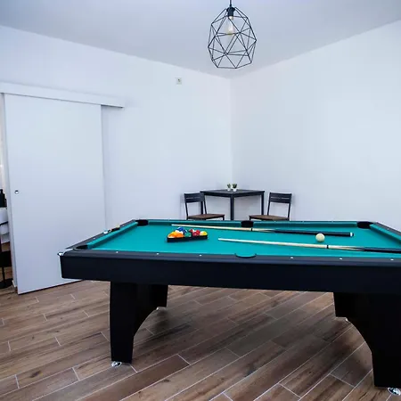 Laura-villa La Dolce تروغير