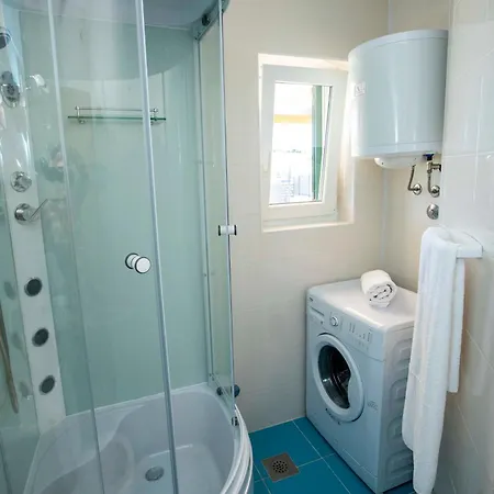 Laura-villa La Dolce *