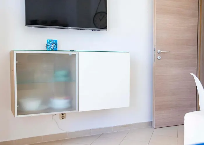 Laura-villa La Dolce Appartement