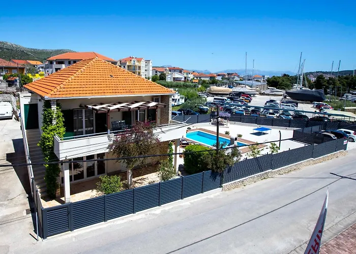 Laura-villa La Dolce Appartement Trogir