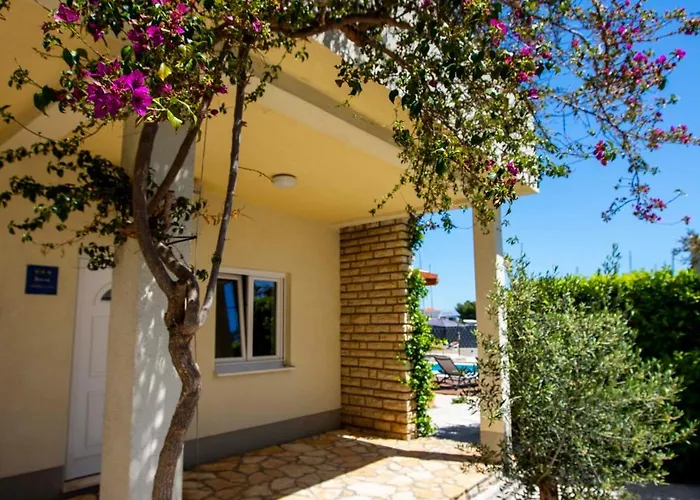 Appartement Laura-villa La Dolce *