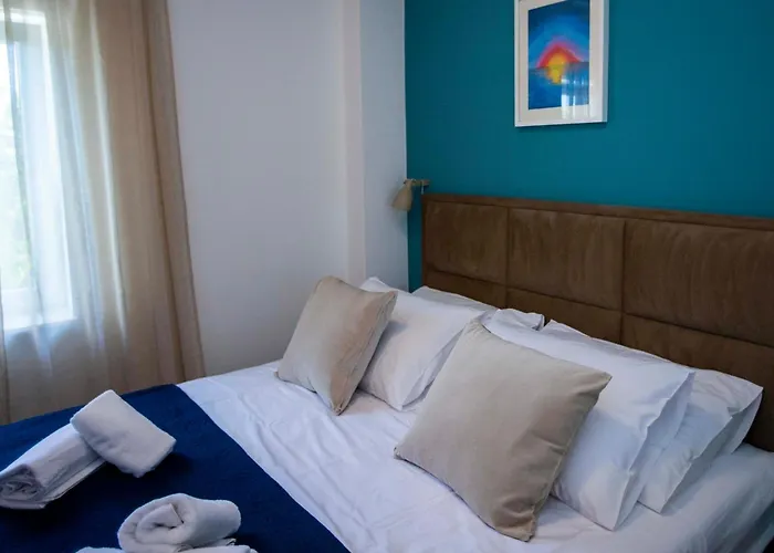 Laura-villa La Dolce *