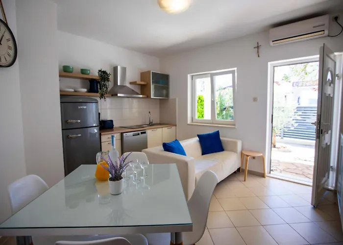 Laura-villa La Dolce Appartement Trogir